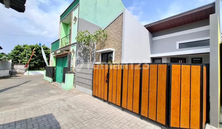 Modern Minimalist House in West Jogja Near Sindu Kusuma Edupark 2