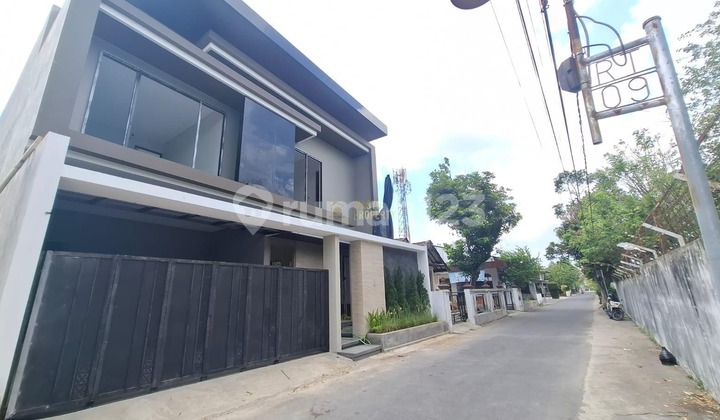 Luxury 2-Story House, Close to Jogja Solo Main Road in Kalasan 2