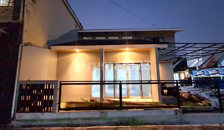 Rumah Modern Siap Huni Dekat Stadion Maguwoharjo Rumah Modern Siap Huni Dekat Stadion Maguwoharjo