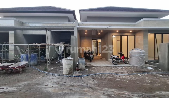 Rumah Dalam Cluster, 6 Menit Sekolah Budi Mulia Kenayan