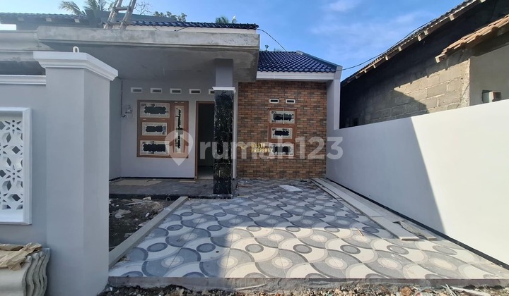 Rumah Siap Huni, Dekat Pasar Sidorejo Baru di Selomartani Rumah Siap Huni, Dekat Pasar Sidorejo Baru di Selomartani