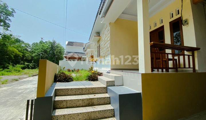DIJUAL CEPAT HOME STAY PRODUKTIF, LOKASI SELOMARTANI 2
