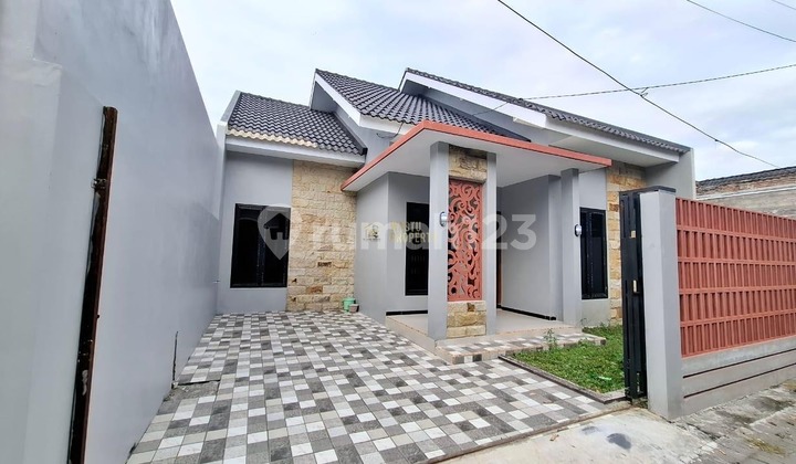 Rumah Modern, 8 Menit ke Kampus Upn Jogja di Ngemplak, Sleman
