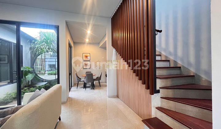 RUMAH MEWAH SIAP HUNI DEKAT SLEMAN CITY HALL