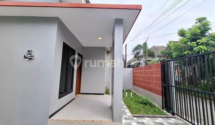 Rumah Modern, 8 Menit ke Kampus Upn Jogja di Ngemplak, Sleman 2