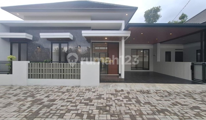 Rumah Baru Siap Huni, 10 Menit ke Kampus Uii Jogja di Sleman Rumah Baru Siap Huni, 10 Menit ke Kampus Uii Jogja di Sleman