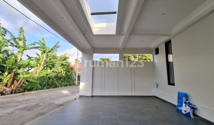 Rumah Mewah Siap Huni Furnished di Maguwoharjo 2