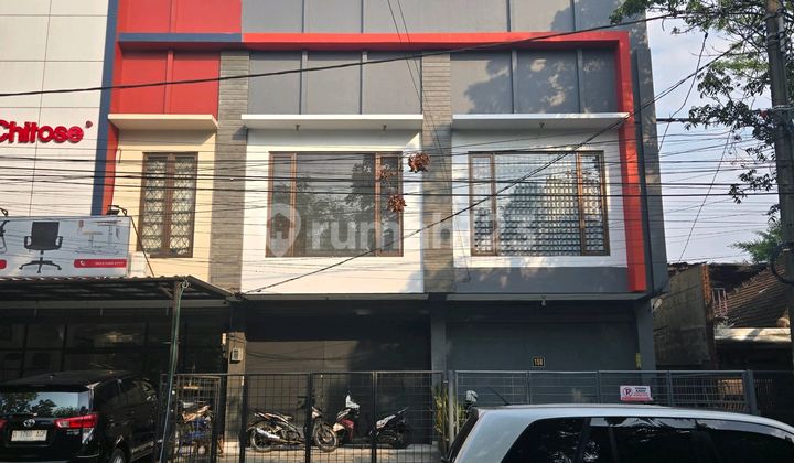 Strategic Shop House in Ciateul