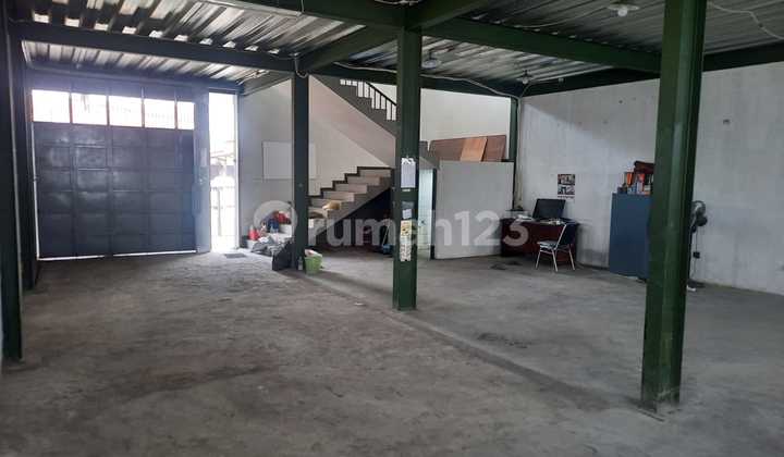 Sell Warehouse/Business Place In Ujung Berung