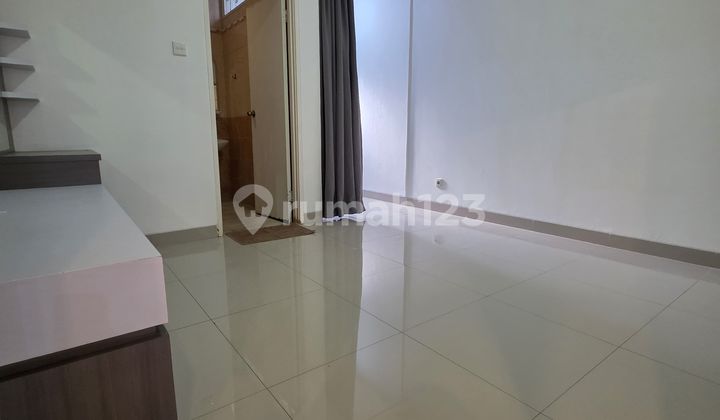 Price Reduced, Well-Maintained House in Singgasana 2