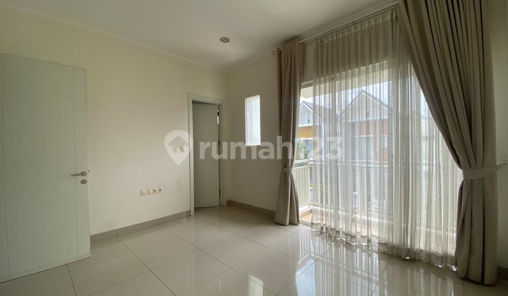 Disewakan Rumah di Sumarecon Hoek di Cluster Amanda