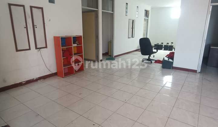 Warehouse and Boarding House for Sale on Main Road Jl. Sumbersari Warehouse and Boarding House for Sale on Main Road Jl. Sumbersari