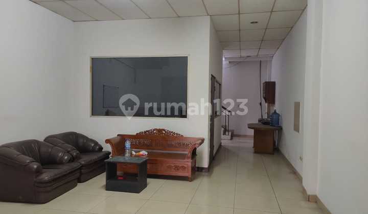 Disewakan Ruko Mekar Wangi Main Road