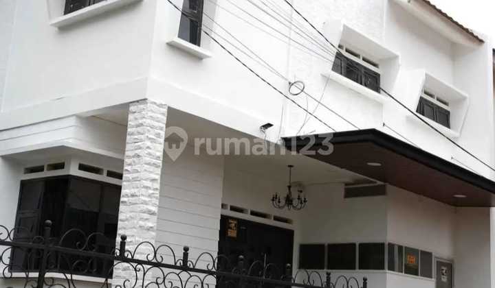 For Sale Corner House in Sariwangi Regency 2