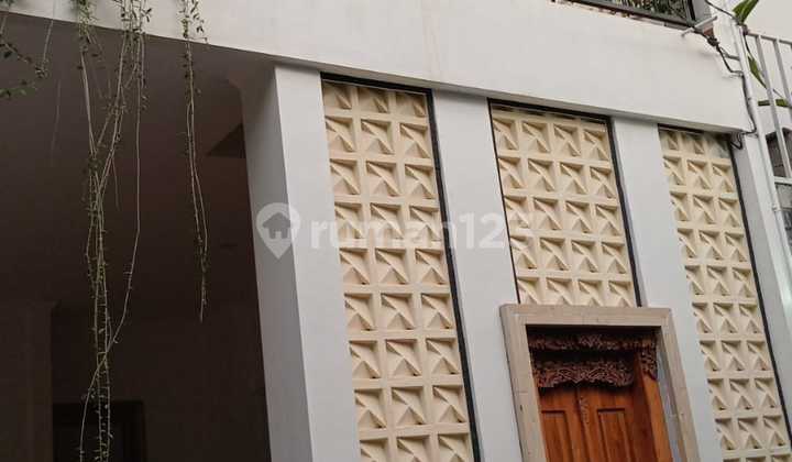 3-Story House with Relaxing Rooftop and 4x2 Pool 3-Story House with Relaxing Rooftop and 4x2 Pool