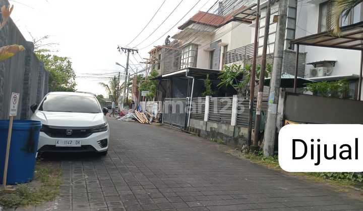 Dijual Rumah 2 Lantai Modern Lingkungan Ekspatriat