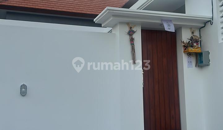 Rumah Dengan Nuansa Villa Sangat Menarik 1
