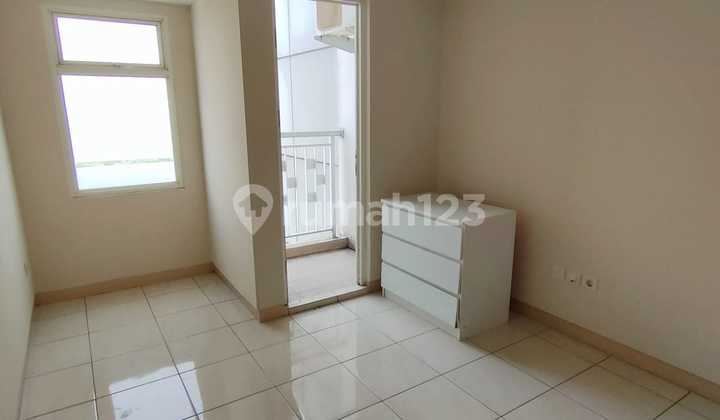 Studio Apartment Springlake Summarecon Bekasi Tower Azola 29th Floor