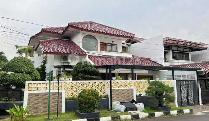Rumah Bagus dan Mewah di Komplek Perumahan Bumi Karang Indah Lebak Bulus Jakarta Selatan
