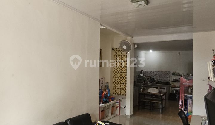 Rumah Dijual Siap Huni Dalam Cluster Cimanggis 3 Kamar Tidur Dekat Tol dan Stasiun Depok 2