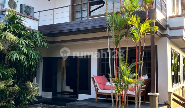 Luxury 2-Story Villa in Puri Gading Jimbaran Badung, Bali
