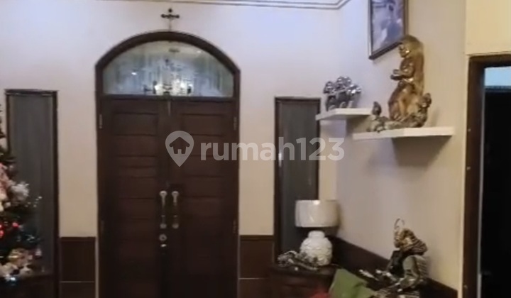 Rumah di Perumahan Sari Jimbaran Jalan Taman Baruna 1