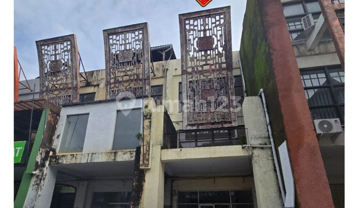 Ruko 3 Lantai Kompleks Istana Kuta Galeria Badung