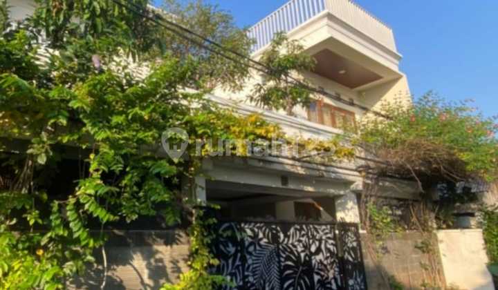 Dijual 2 Rumah + 12 Kamar Kost Potensi Passive Income Bulanan di Taman Mini, Pd Gede - Jakarta Timur Dijual 2 Rumah + 12 Kamar Kost Potensi Passive Income Bulanan di Taman Mini, Pd Gede - Jakarta Timur