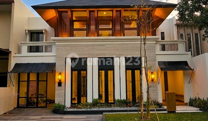 Luxurious Grand Exclusive House with Optional Backyard Swimming Pool in Bintaro - Tangsel