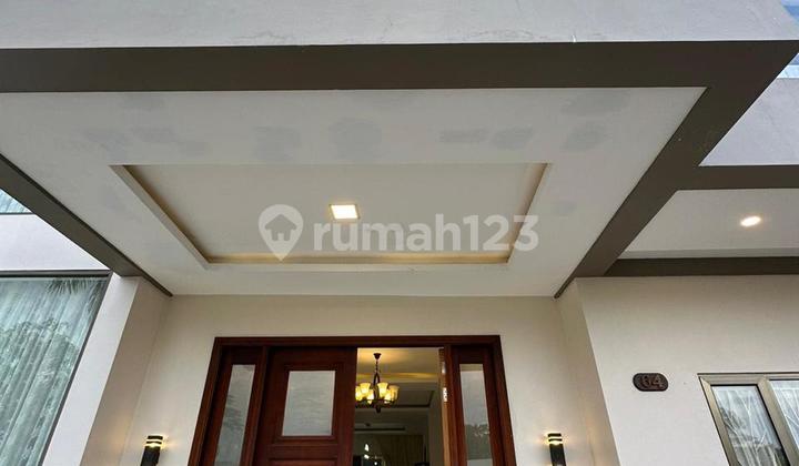 For Sale / For Rent Luxury 2.5-Story House Fully Renovated & Interior, On Sukajadi Boulevard, Nice House 2