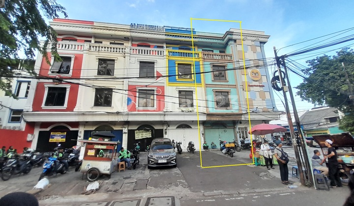 Disewakan Ruko 4,5 Lantai di Kawasan Strategis Tebet Jakarta Selatan, Bagus, Terawat, Istimewa Siap Huni, Akses, Cocok untuk Usaha Kuliner, Travel Umroh Haji, Event Organizer,