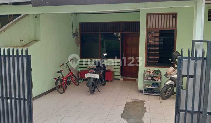 Dijual Rumah Rumah 2 Lantai Hitung Tanah di bawah Harga Pasaran di Cipinang Elok Jakarta Timur, Asri, Bagus Siap Huni, Bebas Banjir, Mudah Akses, SHM 2