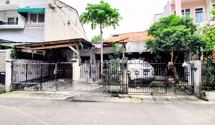 Investasi Terbaik! Hitung Tanah 212M² HGB di Pusat Bisnis Tebet - Dimensi Ideal, Dekat Akses Tol Bebas Banjir! Investasi Terbaik! Hitung Tanah 212M² HGB di Pusat Bisnis Tebet - Dimensi Ideal, Dekat Akses Tol Bebas Banjir!