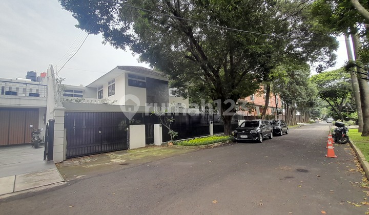 Luxury House For Rent Dukuh Patra 450M² - Private Pool, Near Kuningan, Ideal For Expat & Diplomat
