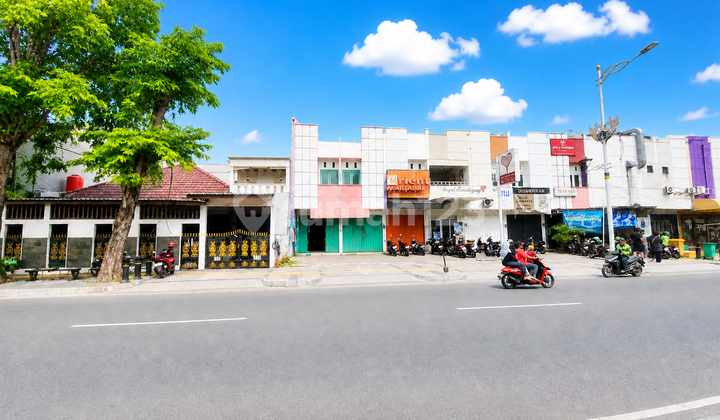 Langka! Dijual Ruko Gandeng Pondok Kelapa Tepi Jalan Raya Strategis - 2 Lantai + Rooftop, Siap Custom! Langka! Dijual Ruko Gandeng Pondok Kelapa Tepi Jalan Raya Strategis - 2 Lantai + Rooftop, Siap Custom!