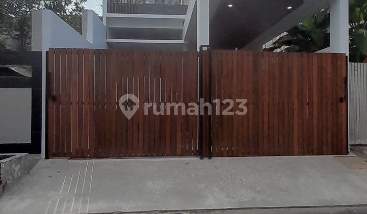 Dijual Rumah Baru 2 Lantai Siap Huni Taman Malaka, Duren Sawit Dekat Tol & KRL Dijual Rumah Baru 2 Lantai Siap Huni Taman Malaka, Duren Sawit Dekat Tol & KRL