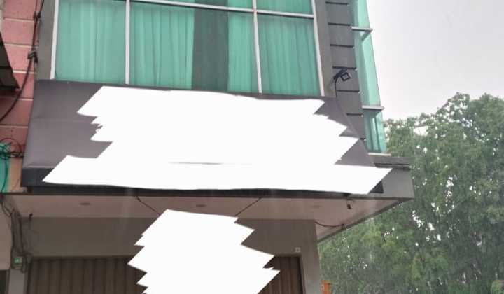 Ruko Strategis Hook 4+ Lantai di Area Newtown