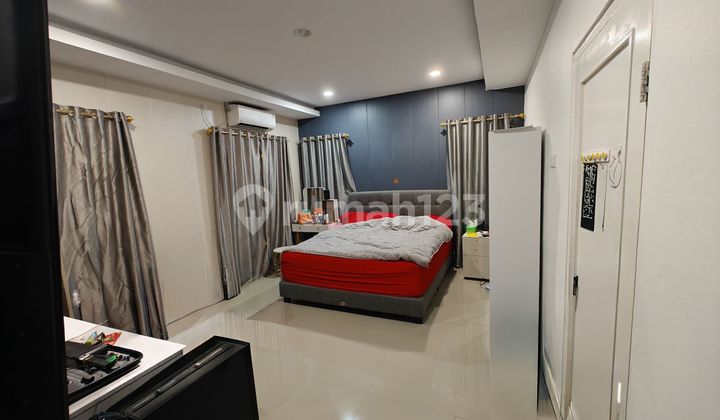 Dijual Rumah Hook Tengah 2 Lantai di Perumahan Grand Maganda 2