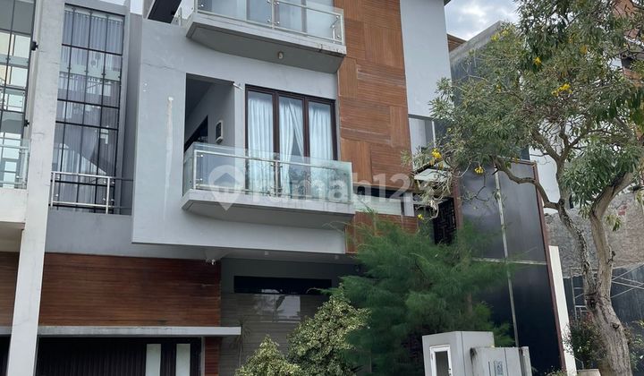 For Quick Sale: 3.5-Storey Move-In Ready House in Citraland Megah Batam Center
