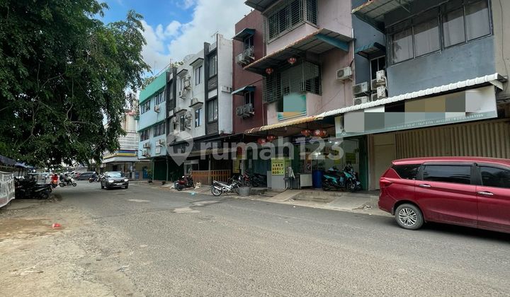 For Sale 3-Story Shop House in Lucky Permai (Behind Pizza Hut Raden Patah, Near Upb Campus) 2