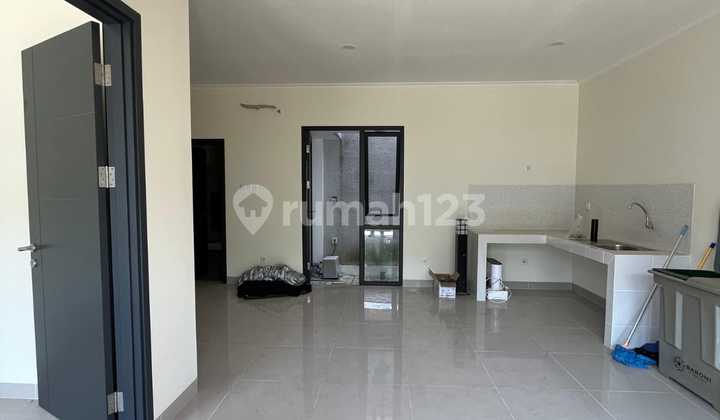 Selling Brand New House at a Loss Near Clubhouse 2