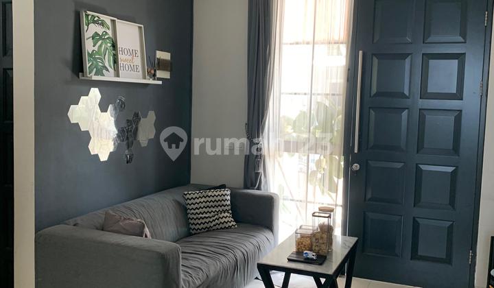 Dijual Rumah 2 Lantai Semi Furnish Di Cluster Hazel Banjar Wijaya