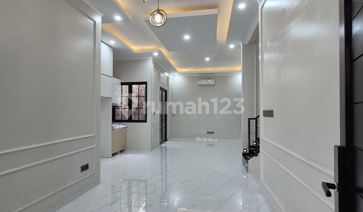 Rumah 2 Lantai Siap Huni Unfurnish di Griyaloka BSD City 2