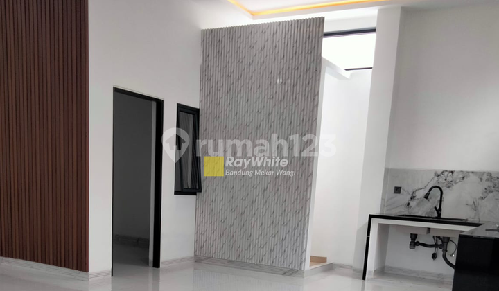 Minimalist New House Kopo Permai Suitable for Business 2