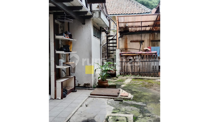 Strategic Business Space for Cihampelas Business