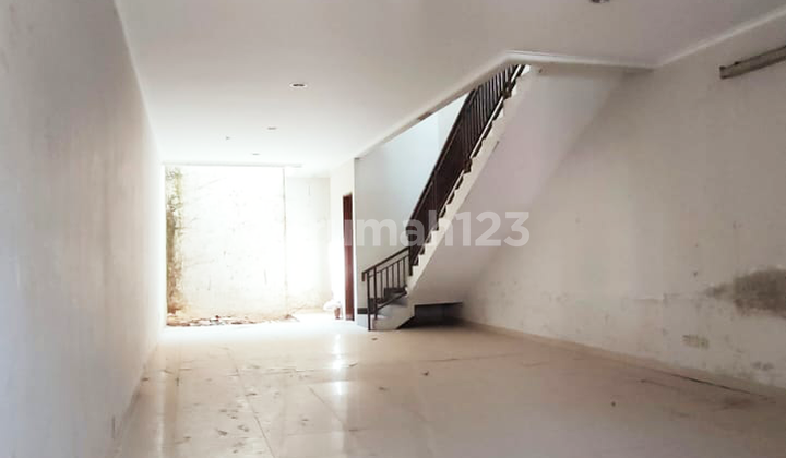 Strategic Commercial Building at Matahari Square Baleendah Bandung 1