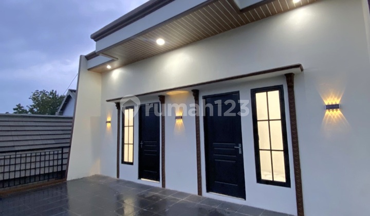 Rumah Mewah 2 Lantai Lokasi Strategis 2