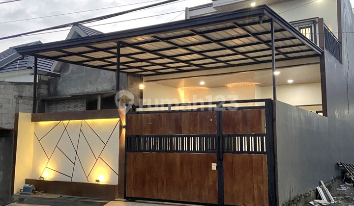 Rumah Mewah 2 Lantai Lokasi Strategis 1