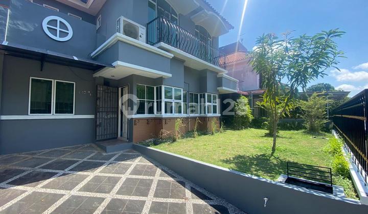 For Sale - Hook Type House, Villa Bukit Indah 2