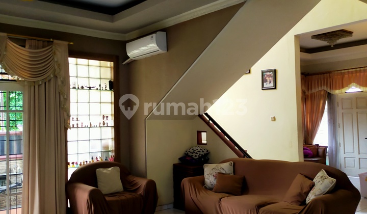 Dijual Rumah Hook Depan Taman Lokasi Strategis 2